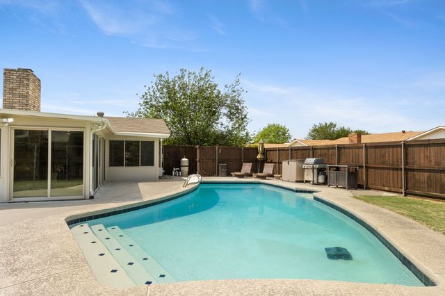 2113 Victoria Road, Carrollton, TX 75007