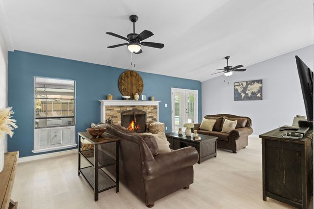 2113 Victoria Road, Carrollton, TX 75007