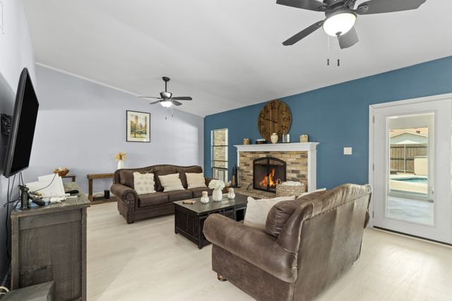 2113 Victoria Road, Carrollton, TX 75007