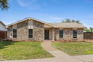 2113 Victoria Road, Carrollton, TX 75007