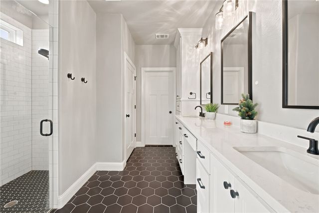 4206 Lismore Lane, College Station, TX 77845