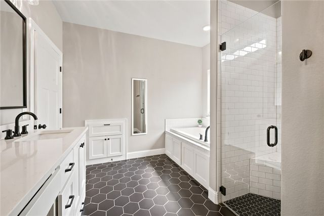 4206 Lismore Lane, College Station, TX 77845