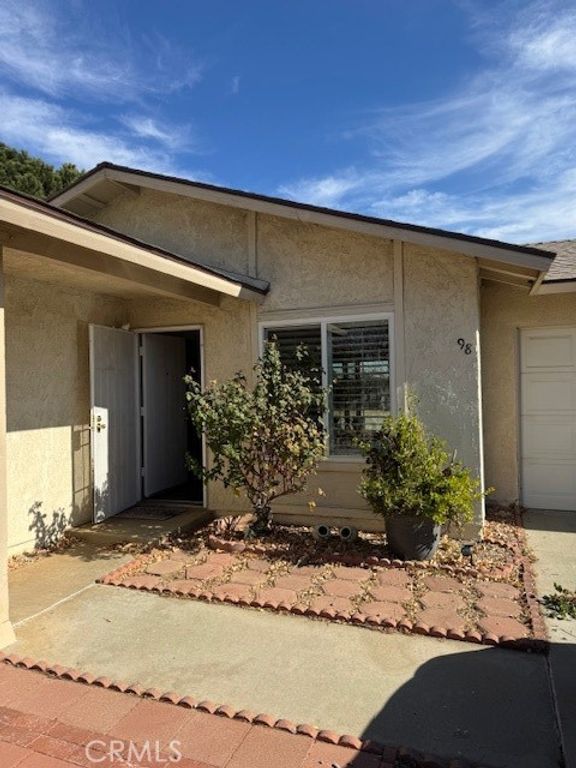 98 Lori Way, Banning, CA 92220
