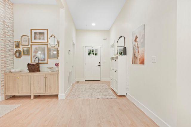 56 Beverly Hills Drive, Spartanburg, SC 29301
