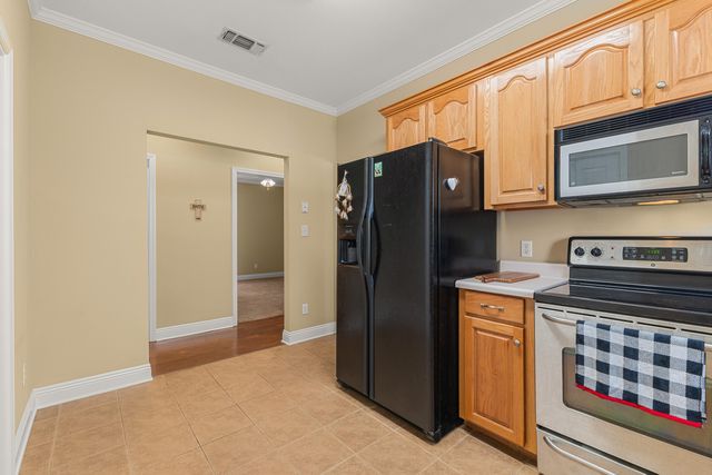 7 Oxford Dr., Hattiesburg, MS 39402