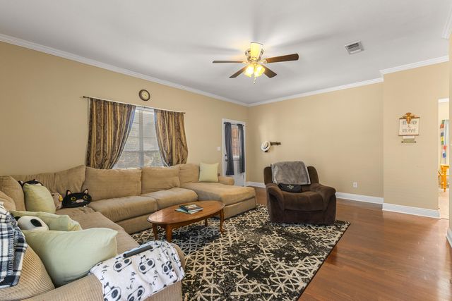 7 Oxford Dr., Hattiesburg, MS 39402