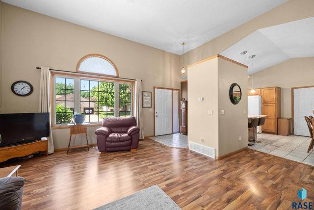 4300 S Florence Ave Avenue, Sioux Falls, SD 57103