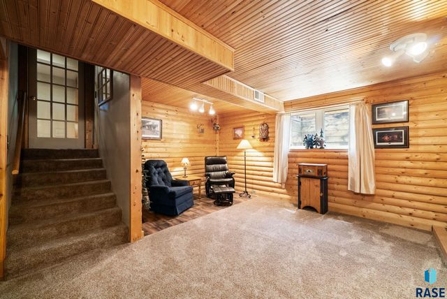 4300 S Florence Ave Avenue, Sioux Falls, SD 57103