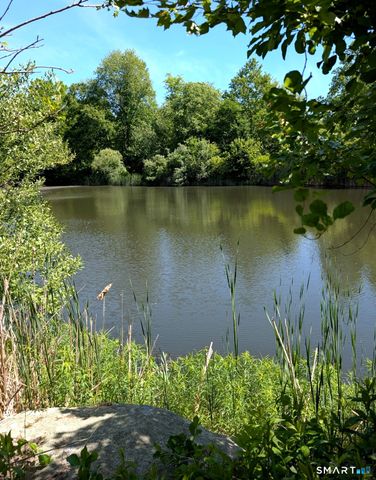 Holmes Road, East Lyme, CT 06333