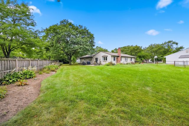 9 Dartford Lane, Schaumburg, IL 60194