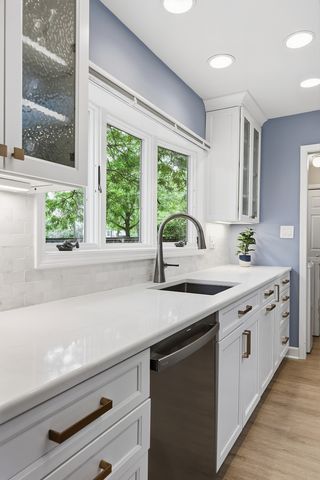 9 Dartford Lane, Schaumburg, IL 60194