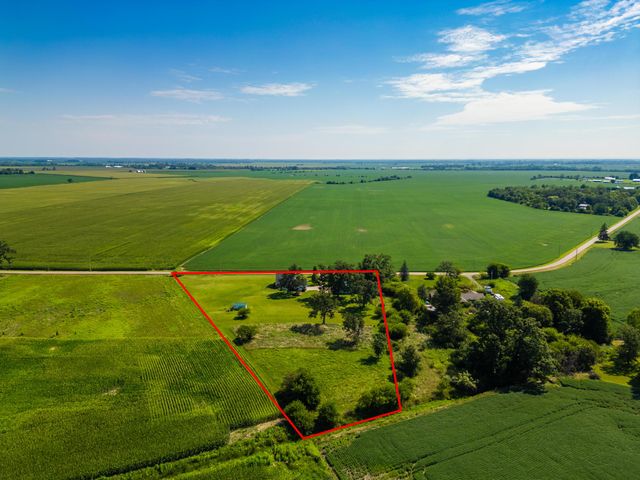 7882 Glaze Road, NE, New Holland, OH 43145