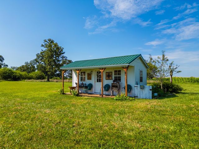 7882 Glaze Road, NE, New Holland, OH 43145