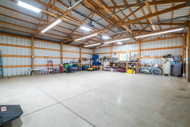 7882 Glaze Road, NE, New Holland, OH 43145