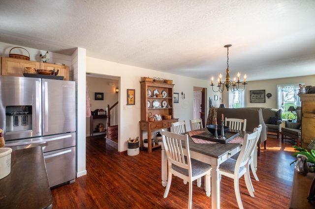 7882 Glaze Road, NE, New Holland, OH 43145