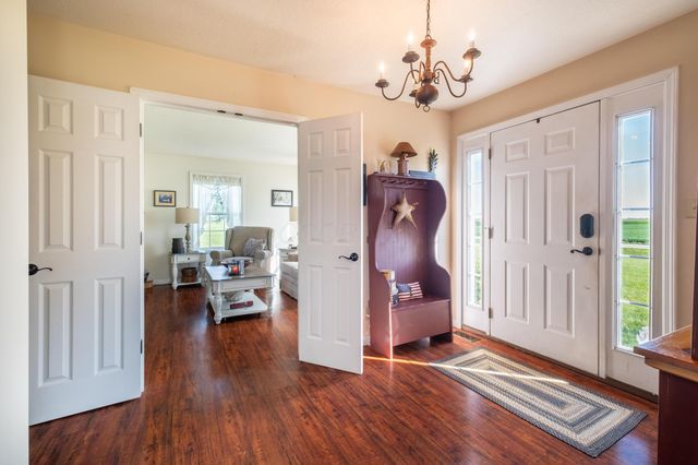 7882 Glaze Road, NE, New Holland, OH 43145