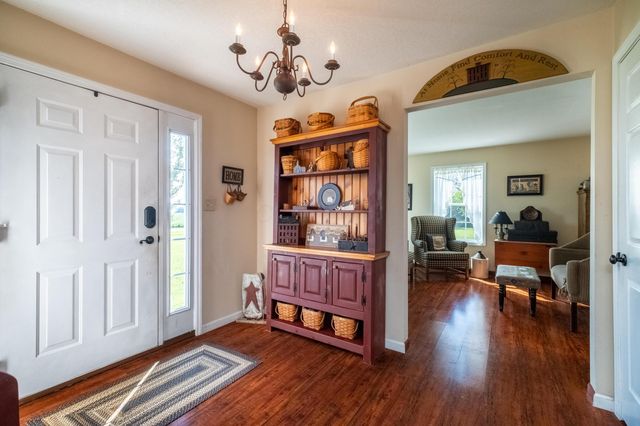7882 Glaze Road, NE, New Holland, OH 43145