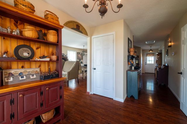 7882 Glaze Road, NE, New Holland, OH 43145