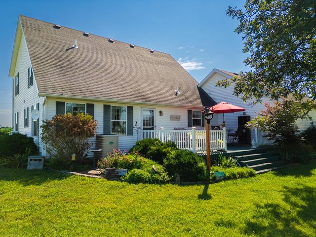 7882 Glaze Road, NE, New Holland, OH 43145
