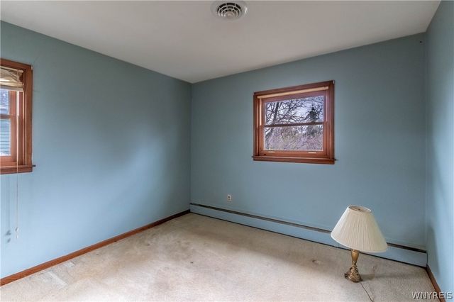 7529 Valley Circle Lane, Boston, NY 14075