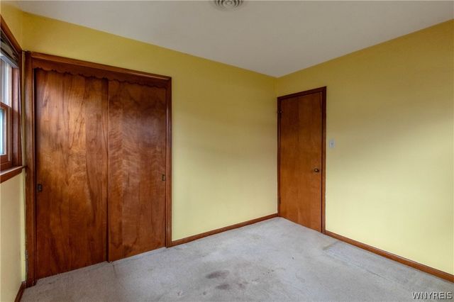 7529 Valley Circle Lane, Boston, NY 14075