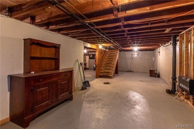 7529 Valley Circle Lane, Boston, NY 14075