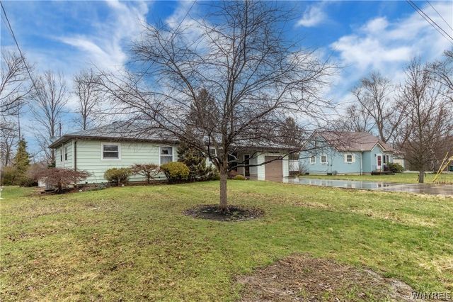 7529 Valley Circle Lane, Boston, NY 14075