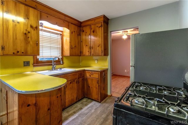 7529 Valley Circle Lane, Boston, NY 14075