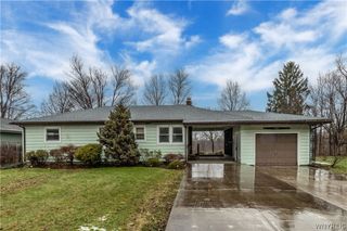 7529 Valley Circle Lane, Boston, NY 14075