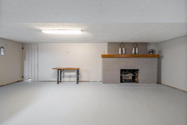 2112 N OWAISSA STREET, Appleton, WI 54911