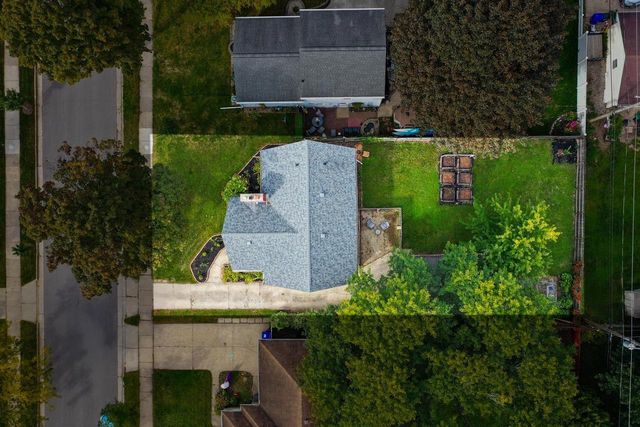 2112 N OWAISSA STREET, Appleton, WI 54911