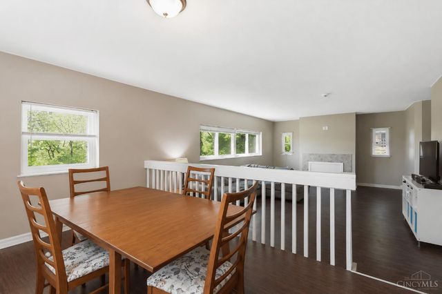2400 Homestead Place, Cincinnati, OH 45211