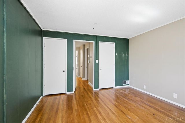2400 Homestead Place, Cincinnati, OH 45211