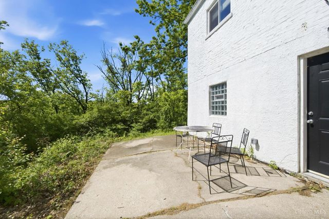 2400 Homestead Place, Cincinnati, OH 45211