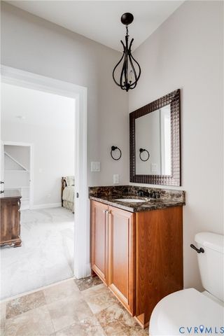 1978 Farnborough Dr, Midlothian, VA 23112