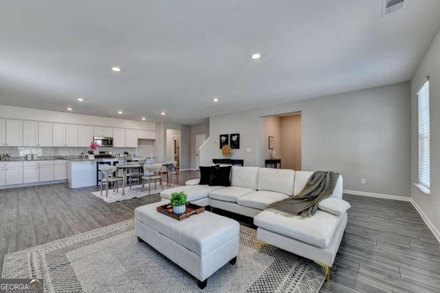 4355 Magpie Drive, Hoschton, GA 30548