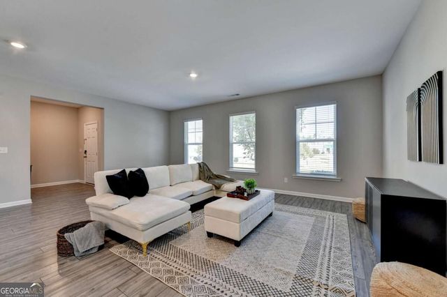 4355 Magpie Drive, Hoschton, GA 30548