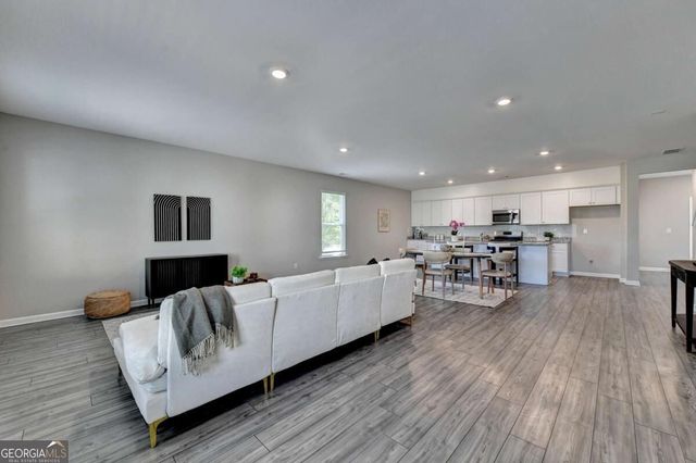 4355 Magpie Drive, Hoschton, GA 30548