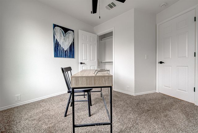 6249 Negley B, Kyle, TX 78640