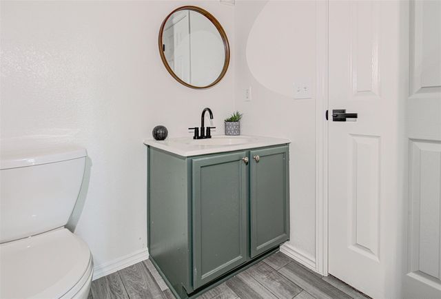 6249 Negley B, Kyle, TX 78640