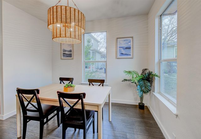 6249 Negley B, Kyle, TX 78640