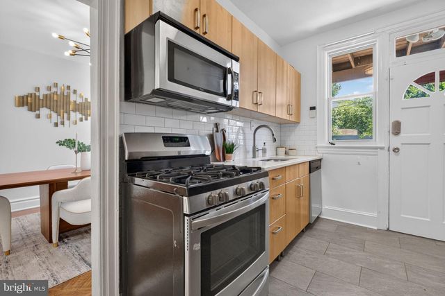 117 RHODE ISLAND AVE NE, Washington, DC 20002