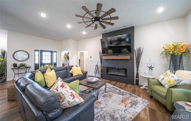 231 Sunny Drive, Rolla, MO 65401