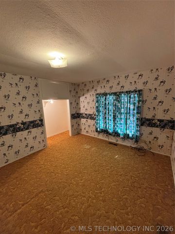 504 N D Avenue, Cleveland, OK 74020