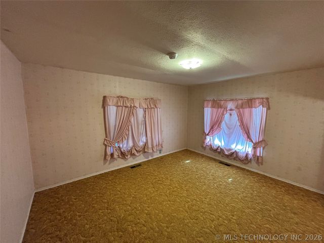 504 N D Avenue, Cleveland, OK 74020