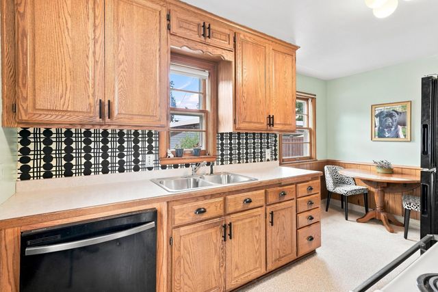 5752 23rd Avenue S, Minneapolis, MN 55417