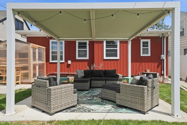 5752 23rd Avenue S, Minneapolis, MN 55417