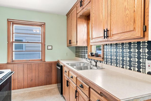 5752 23rd Avenue S, Minneapolis, MN 55417