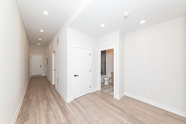 1907 S Racine Avenue 2F, Chicago, IL 60608