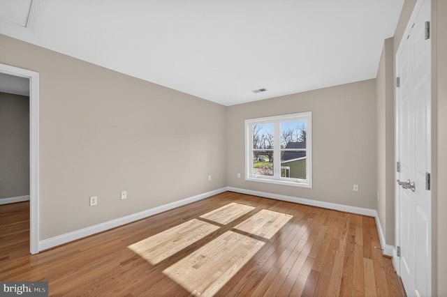 61 HARTZELL DR, Shepherdstown, WV 25443